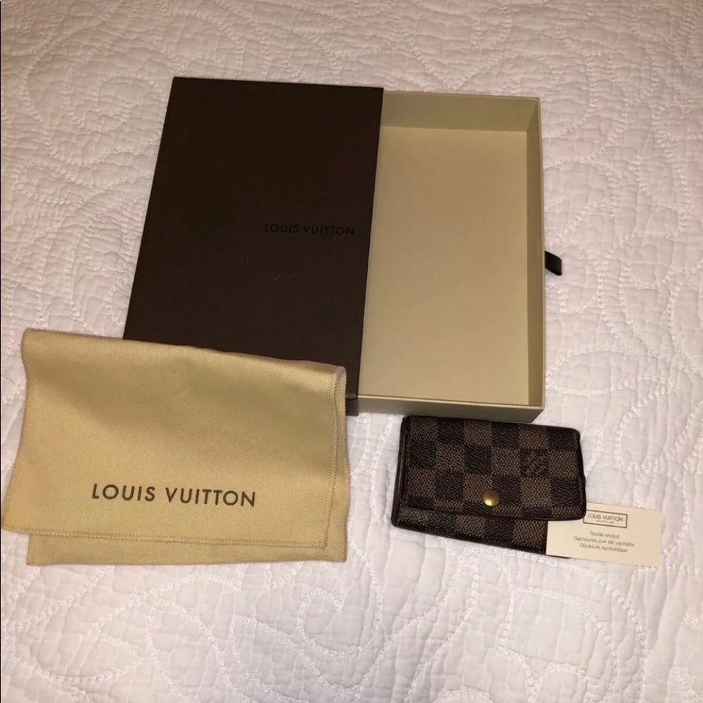 Louis Vuitton 6 key Case